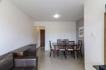 Sala de apartamento à venda com 3 quartos, 68m² em Jardim Jaqueline, São Paulo