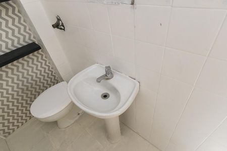 Apartamento para alugar com 76m², 2 quartos e 1 vaga Apartamento para alugar com 76m², 2 quartos e 1 vagaBanheiro de Serviço
