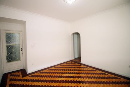 Apartamento para alugar com 76m², 2 quartos e 1 vagaSala