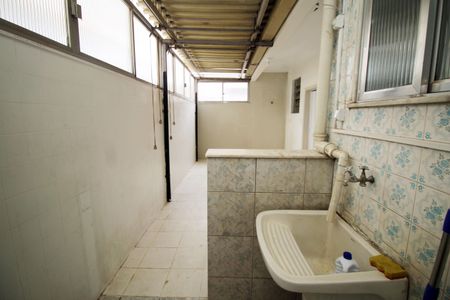 Apartamento para alugar com 76m², 2 quartos e 1 vagaÁrea de Serviço