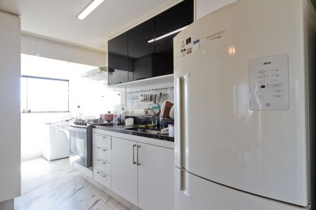 Apartamento à venda com 84m², 2 quartos e 2 vagasCozinha