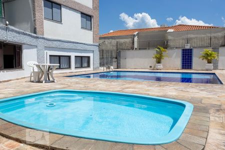 Apartamento à venda com 84m², 2 quartos e 2 vagasÁrea comum - Piscina