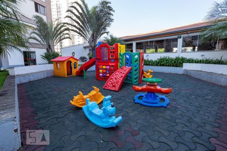 Apartamento à venda com 84m², 2 quartos e 2 vagasÁrea comum - Playground