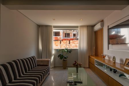 Sala de apartamento à venda com 3 quartos, 98m² em Castelo, Belo Horizonte