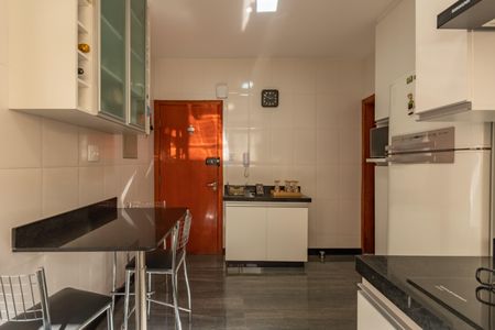 Apartamento à venda com 98m², 3 quartos e 2 vagasCozinha