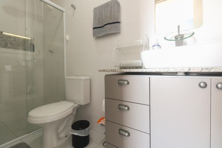 Casa de condomínio à venda com 110m², 3 quartos e 2 vagasBanheiro Suíte 2