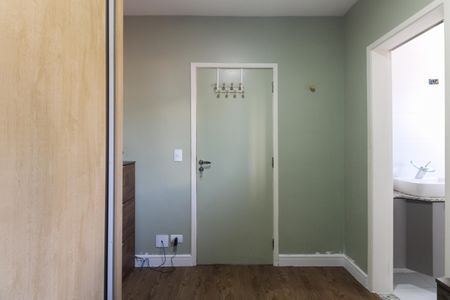 Casa de condomínio à venda com 110m², 3 quartos e 2 vagasSuíte 1