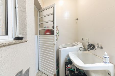 Casa de condomínio à venda com 110m², 3 quartos e 2 vagasÁrea de Serviço