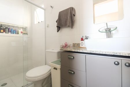 Casa de condomínio à venda com 110m², 3 quartos e 2 vagasBanheiro Suíte 3