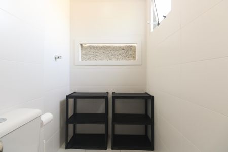 Casa de condomínio à venda com 110m², 3 quartos e 2 vagasBanheiro Suíte 1