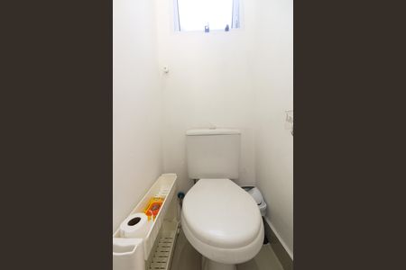 Casa de condomínio à venda com 110m², 3 quartos e 2 vagasLavabo