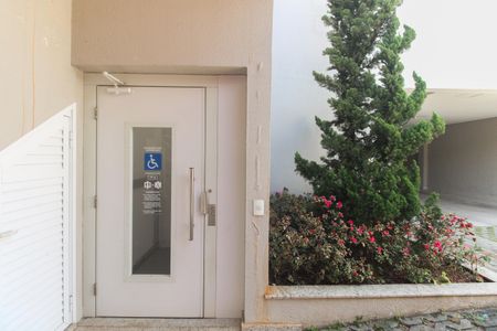 Casa de condomínio à venda com 110m², 3 quartos e 2 vagasCondomínio