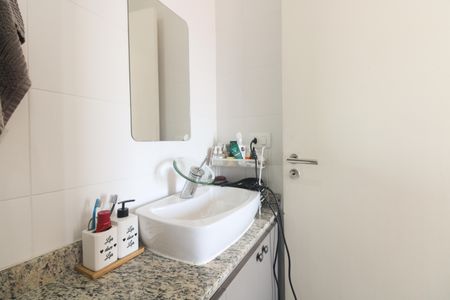 Casa de condomínio à venda com 110m², 3 quartos e 2 vagasBanheiro Suíte 3