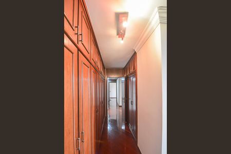 Apartamento à venda com 330m², 4 quartos e 3 vagasSuíte 2