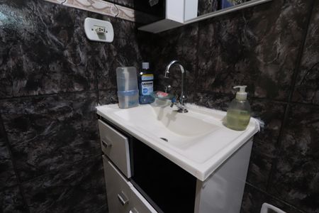 Apartamento à venda com 45m², 2 quartos e 1 vagaBanheiro Social