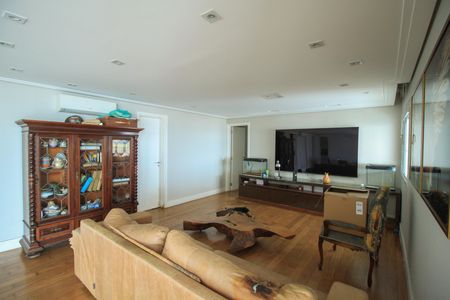 Apartamento à venda com 210m², 3 quartos e 2 vagasSala