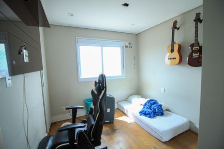 Apartamento à venda com 210m², 3 quartos e 2 vagasSuíte 2