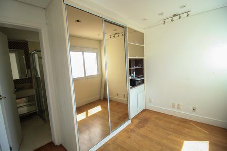 Apartamento à venda com 210m², 3 quartos e 2 vagasSuíte 3