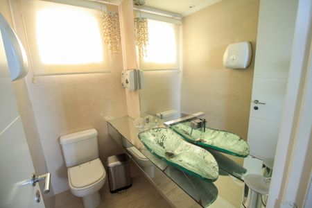 Apartamento à venda com 210m², 3 quartos e 2 vagasLavabo