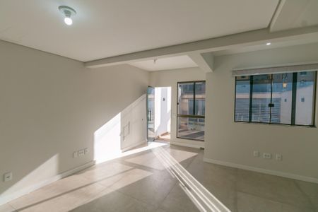 Sala de casa à venda com 3 quartos, 118m² em Santa Amelia, Belo Horizonte