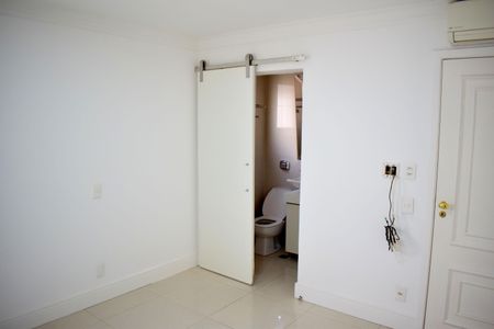 Apartamento para alugar com 174m², 4 quartos e 2 vagasSuíte 1