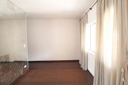 Sala de casa à venda com 3 quartos, 106m² em Vila da Saúde, São Paulo