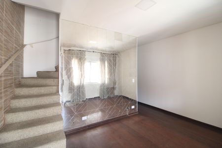 Sala de casa à venda com 3 quartos, 106m² em Vila da Saúde, São Paulo