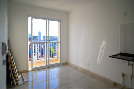 Sala de apartamento para alugar com 1 quarto, 29m² em Parque Bristol, São Paulo