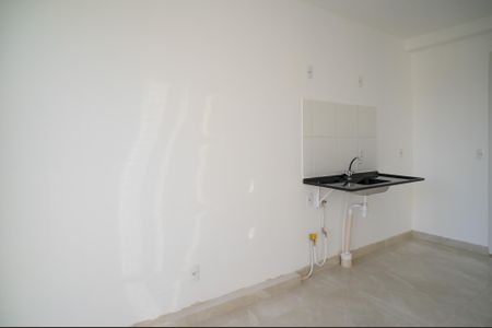 Sala de apartamento para alugar com 1 quarto, 29m² em Parque Bristol, São Paulo