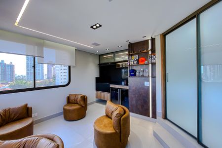 Apartamento à venda com 300m², 4 quartos e 4 vagasSala de TV