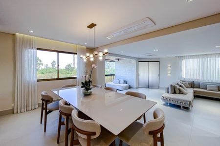 Apartamento à venda com 300m², 4 quartos e 4 vagasSala de Jantar