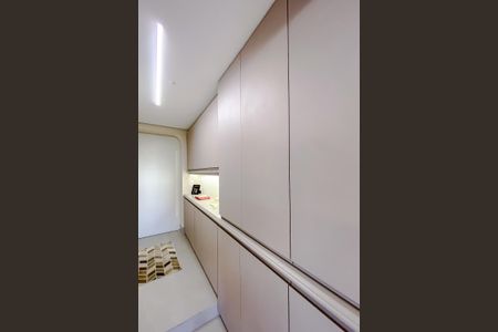 Apartamento à venda com 300m², 4 quartos e 4 vagasCorredor