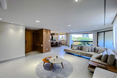 Apartamento à venda com 300m², 4 quartos e 4 vagasSala