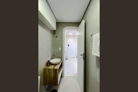 Apartamento à venda com 300m², 4 quartos e 4 vagasBanheiro de serviço