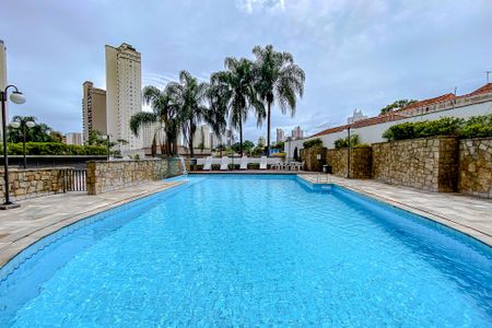 Apartamento à venda com 300m², 4 quartos e 4 vagasÁrea comum - Piscina