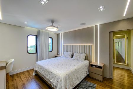 Apartamento à venda com 300m², 4 quartos e 4 vagasQuarto 4 - Suíte