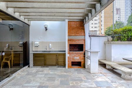Apartamento à venda com 300m², 4 quartos e 4 vagasÁrea comum - Churrasqueira