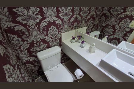 Apartamento para alugar com 186m², 3 quartos e 3 vagasLavabo