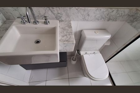 Apartamento para alugar com 186m², 3 quartos e 3 vagasBanheiro Suíte 1