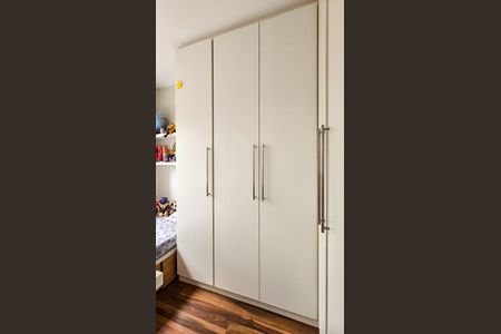 Apartamento à venda com 75m², 3 quartos e 1 vagaQuarto 2