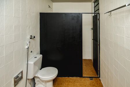 Casa para alugar com 95m², 2 quartos e 2 vagasBanheiro Social