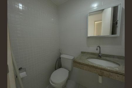 Apartamento à venda com 60m², 2 quartos e 2 vagas Apartamento à venda com 60m², 2 quartos e 2 vagasBanheiro 2
