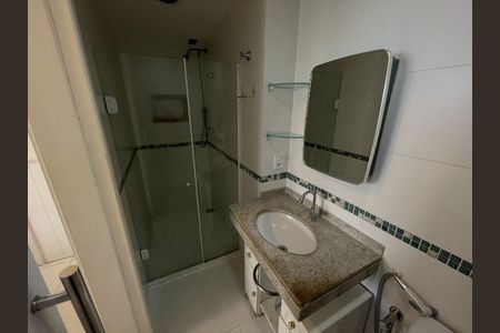 Banheiro 1 de apartamento à venda com 2 quartos, 60m² em Recreio dos Bandeirantes, Rio de Janeiro