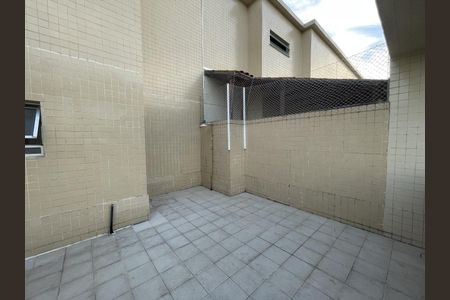 Apartamento à venda com 60m², 2 quartos e 2 vagas Apartamento à venda com 60m², 2 quartos e 2 vagasTerraço