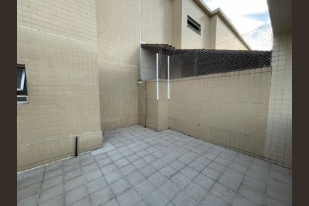 Apartamento à venda com 60m², 2 quartos e 2 vagas Apartamento à venda com 60m², 2 quartos e 2 vagasTerraço