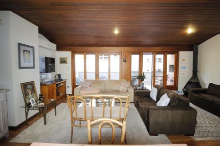 Apartamento à venda com 135m², 3 quartos e sem vagaSala 