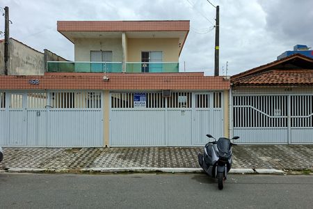 Fachada de casa para alugar com 4 quartos, 230m² em Guilhermina, Praia Grande