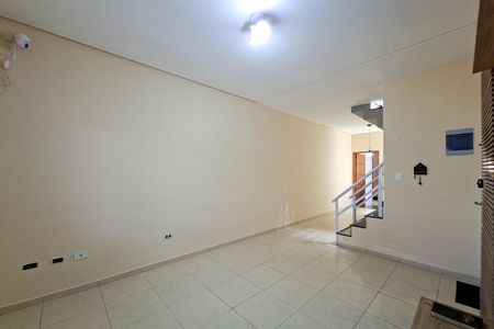 Casa para alugar com 230m², 4 quartos e 2 vagas Casa para alugar com 230m², 4 quartos e 2 vagasSala