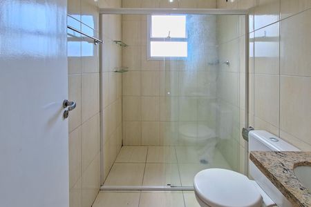 Casa para alugar com 230m², 4 quartos e 2 vagas Casa para alugar com 230m², 4 quartos e 2 vagasBanheiro da Suíte 3