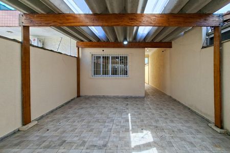 Garagem de casa para alugar com 4 quartos, 230m² em Guilhermina, Praia Grande